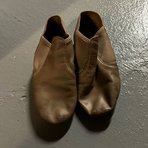 Leather dance shoes